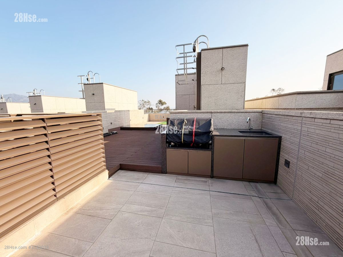 Mont Rouge Sell 5+ Bedrooms , 5+ Bathrooms 5,828 ft²