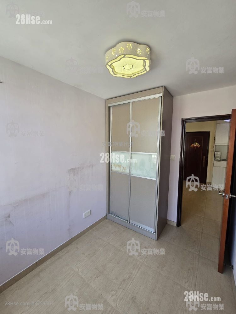 Tai Wo Estate Sell 2 Bedrooms , 1 Bathroom 443 ft²