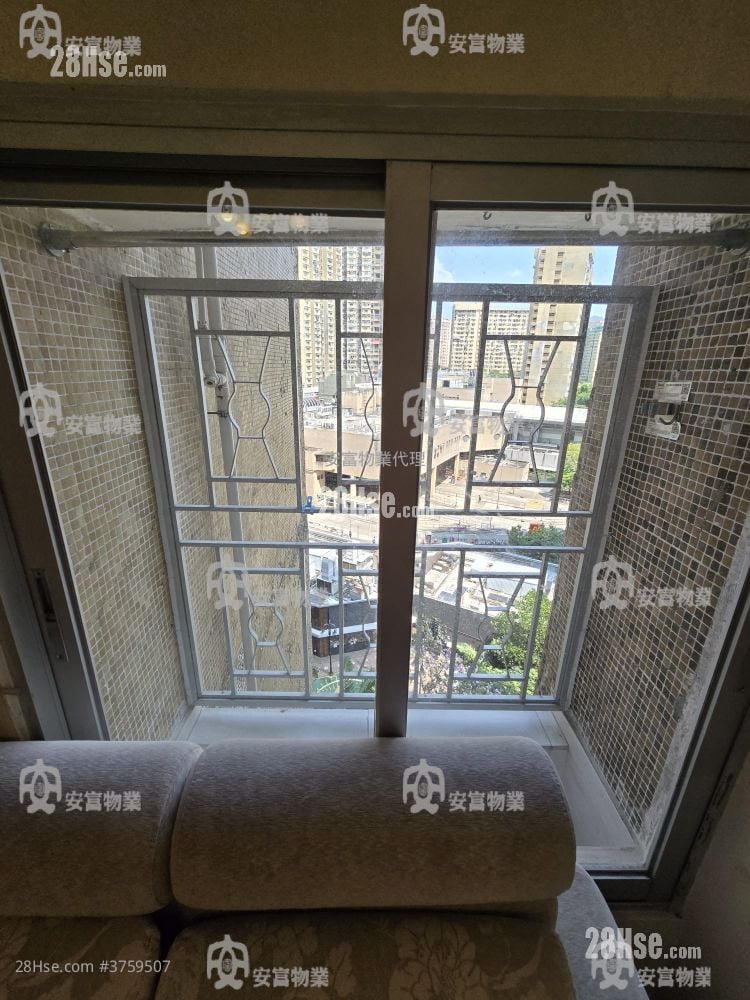 Tai Wo Estate Sell 2 Bedrooms , 1 Bathroom 443 ft²