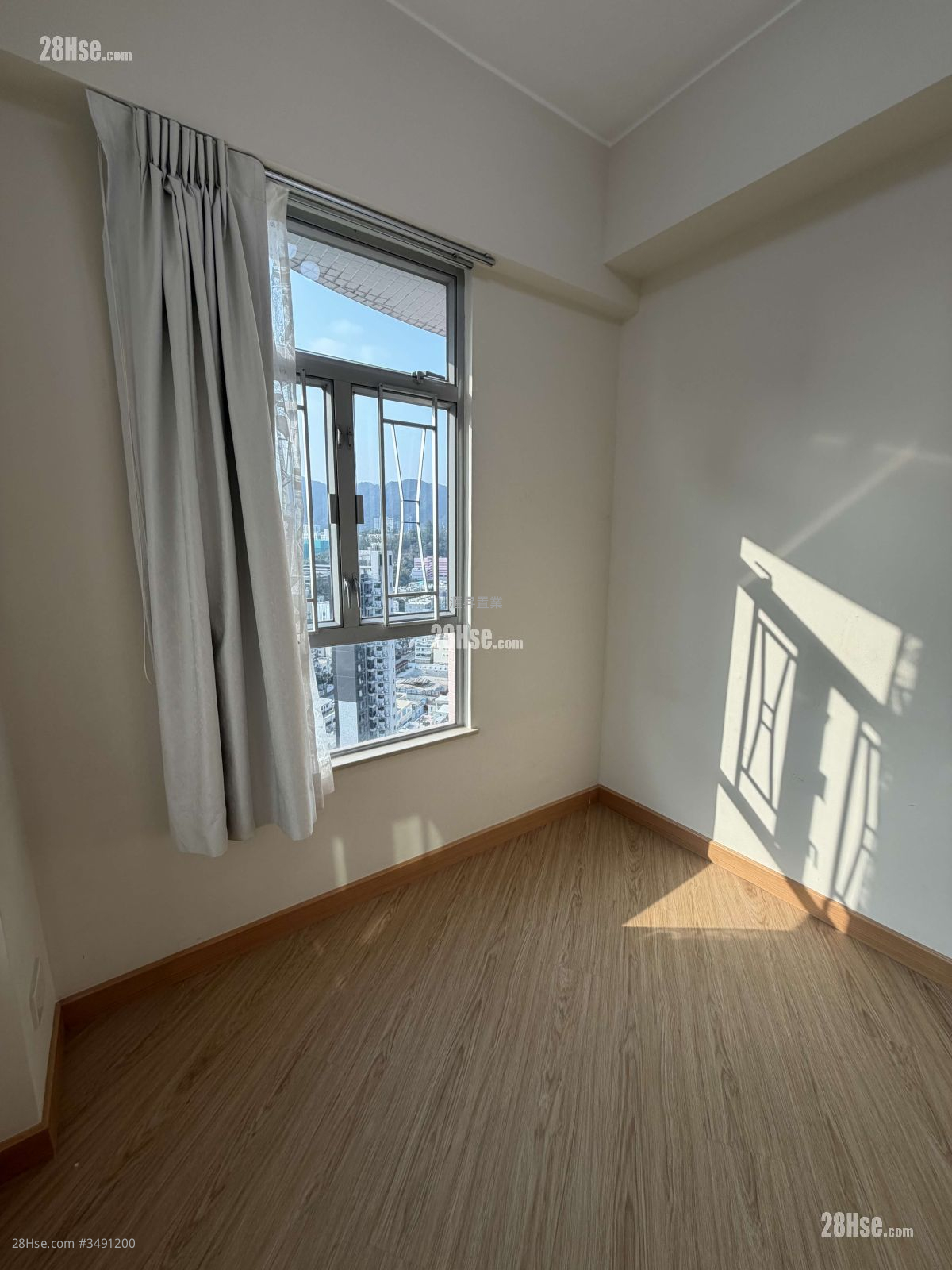 成龙居 售盘 1 房 , 1 浴室 316 平方尺