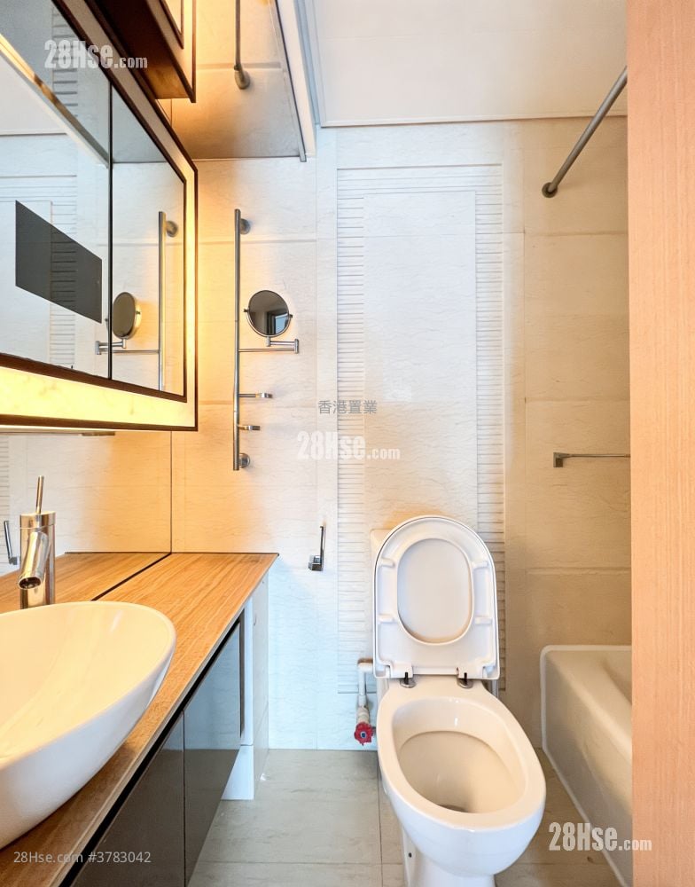 Harbour Green Rental 2 Bedrooms , 1 Bathroom 477 ft²