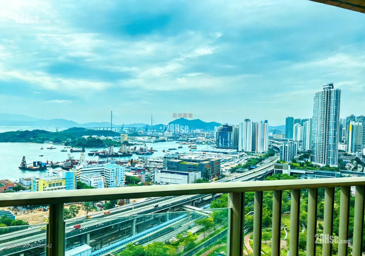 Harbour Green Rental 2 Bedrooms , 1 Bathroom 477 ft²