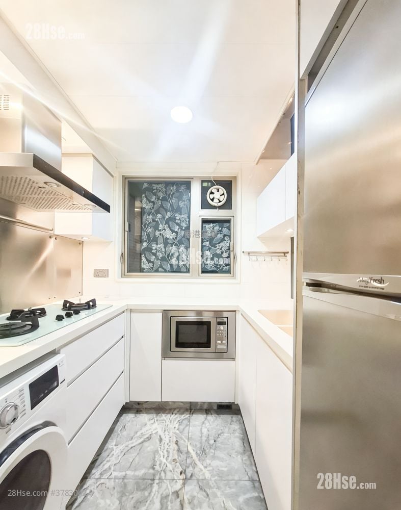 Harbour Green Rental 2 Bedrooms , 1 Bathroom 477 ft²