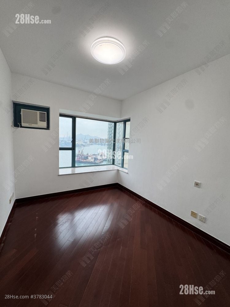 The Long Beach Sell 2 Bedrooms , 1 Bathroom 556 ft²