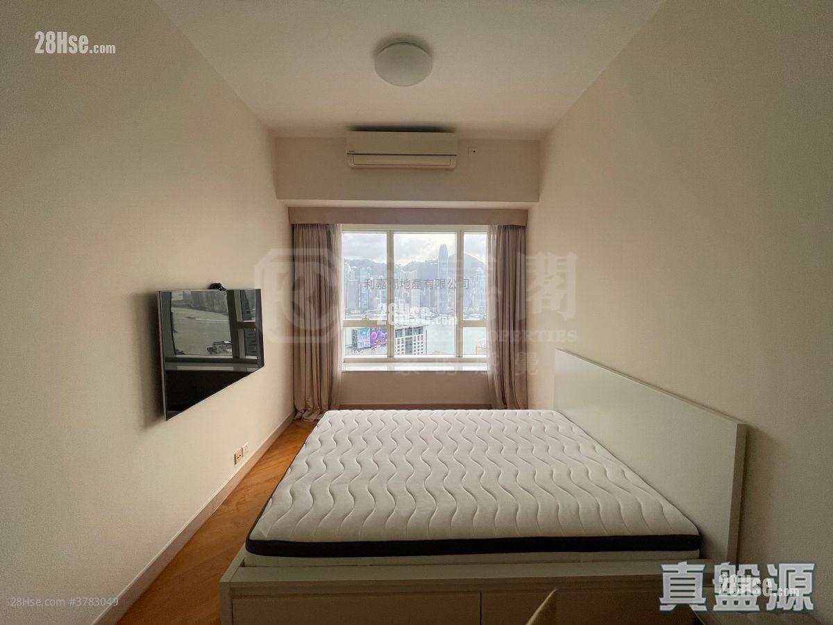 The Masterpiece Rental 3 Bedrooms , 2 Bathrooms 1,182 ft²