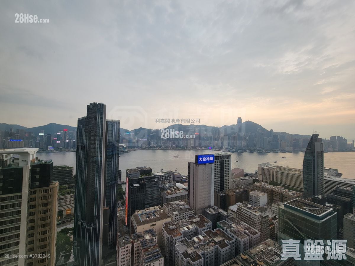 The Masterpiece Rental 3 Bedrooms , 2 Bathrooms 1,182 ft²