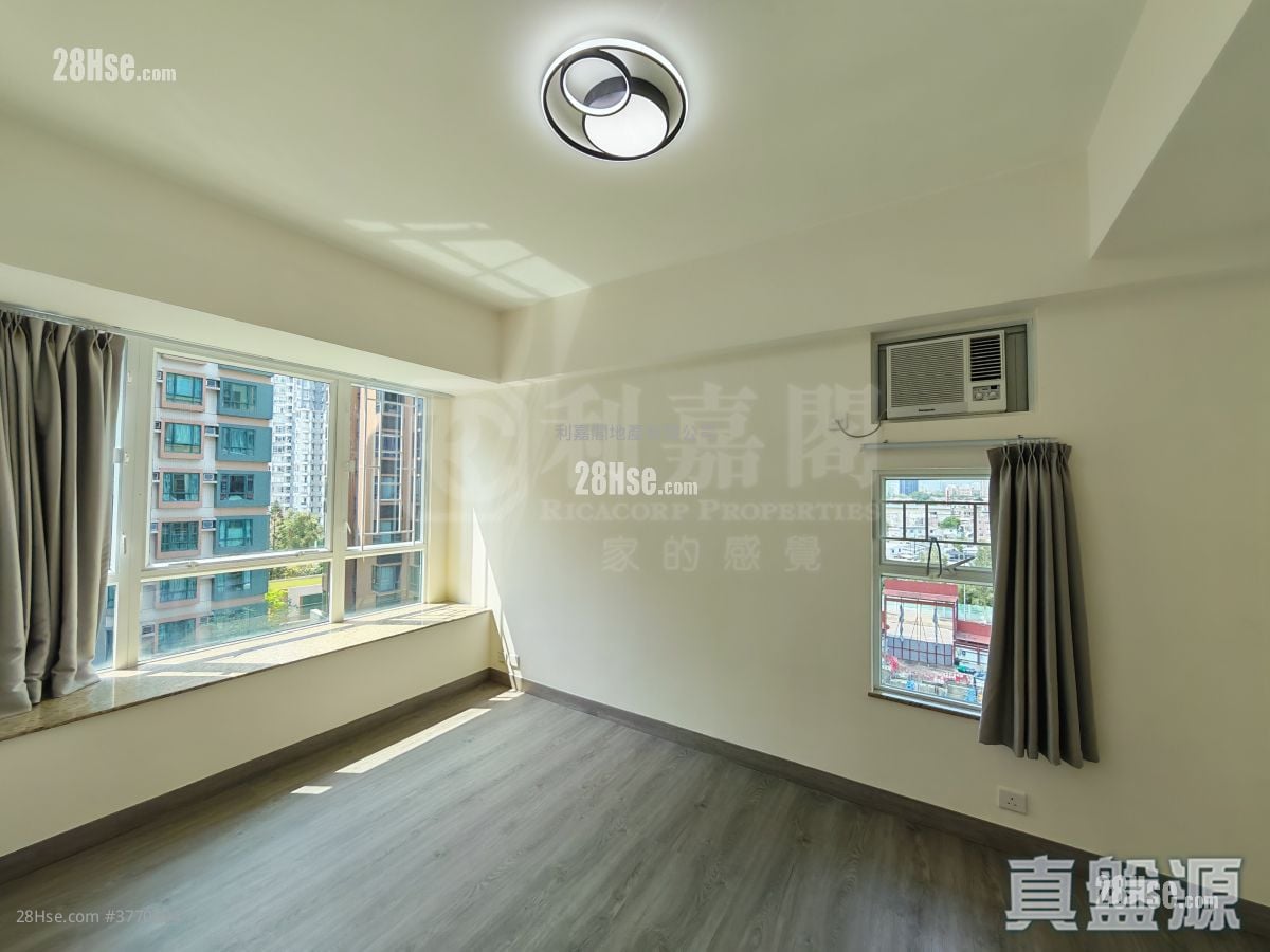 朗晴居 售盘 3 房 , 2 浴室 756 平方尺