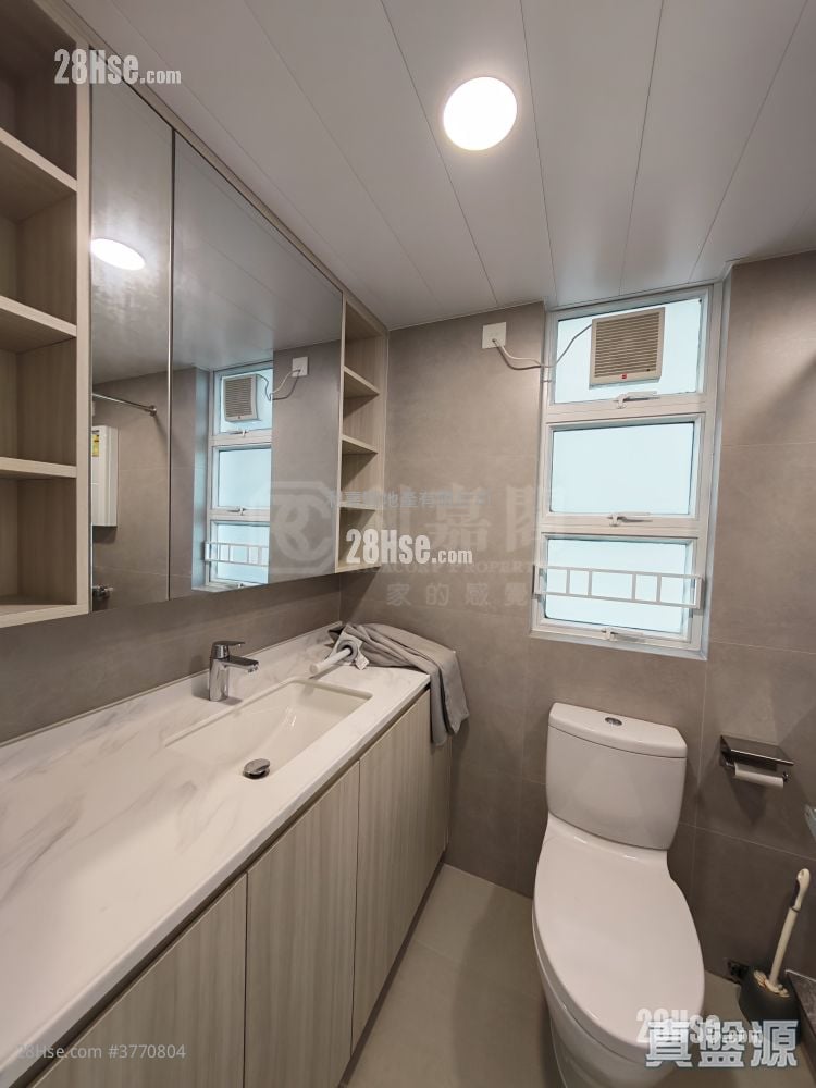 朗晴居 售盘 3 房 , 2 浴室 756 平方尺