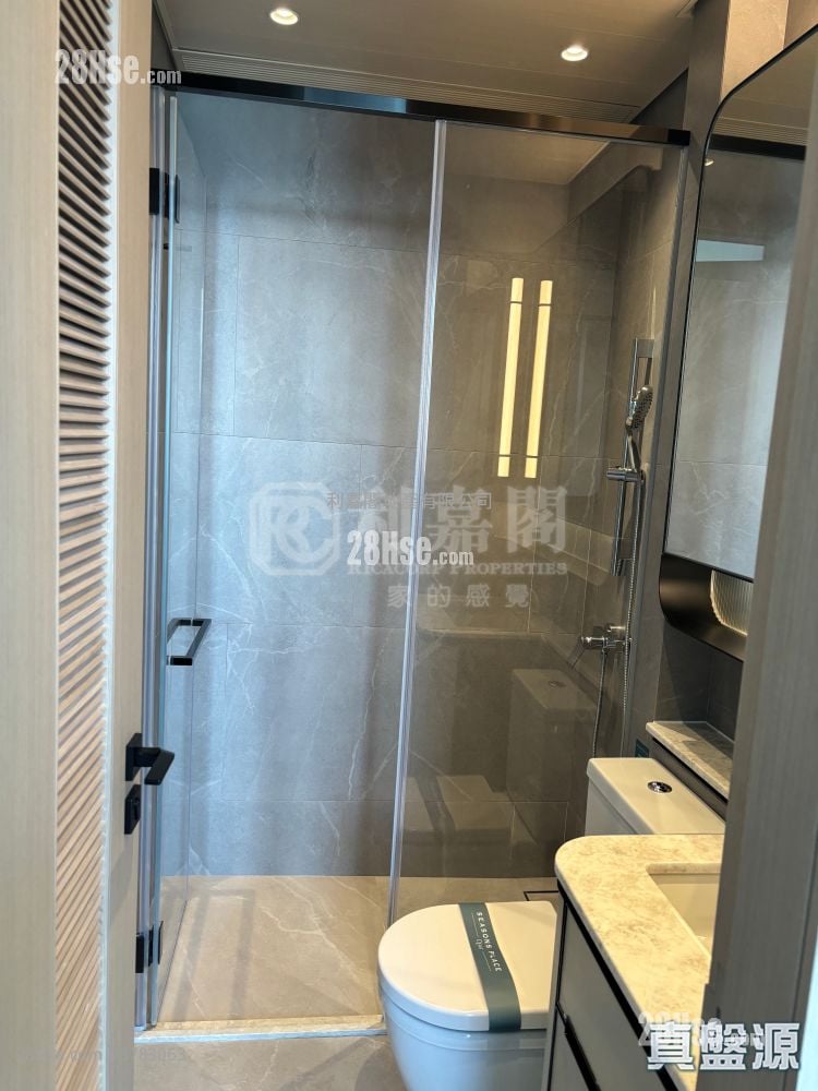 Seasons Place 租盘 1 房 , 1 浴室 330 平方尺