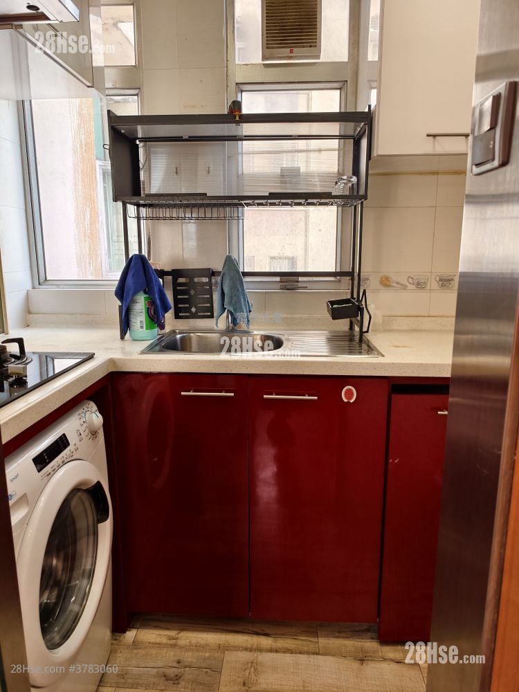 Kwai Cheung Building Rental 2 Bedrooms , 1 Bathroom 338 ft²