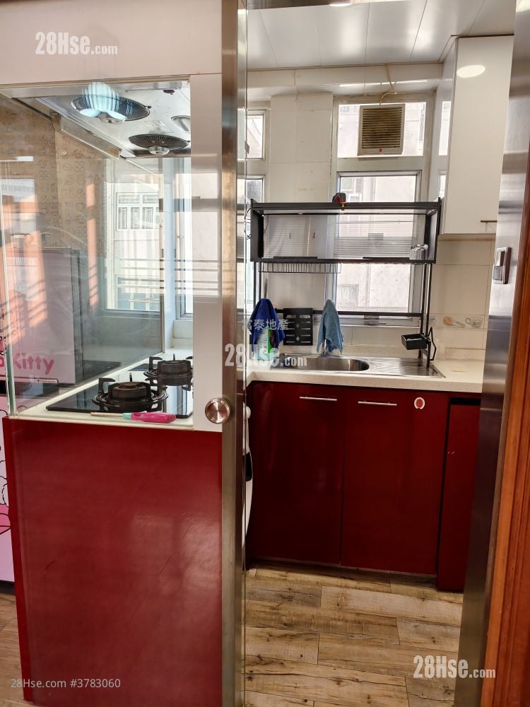 Kwai Cheung Building Rental 2 Bedrooms , 1 Bathroom 338 ft²