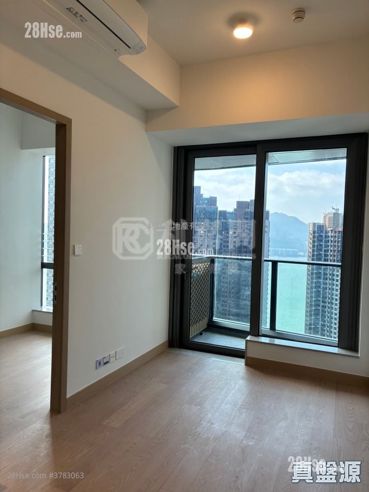 Seasons Place 租盘 1 房 , 1 浴室 330 平方尺