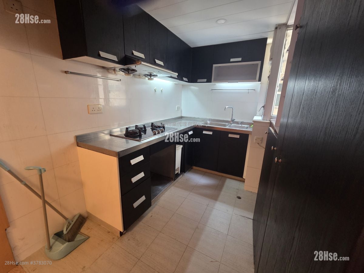 美孚新邨 售盘 3 房 , 2 浴室 914 平方尺