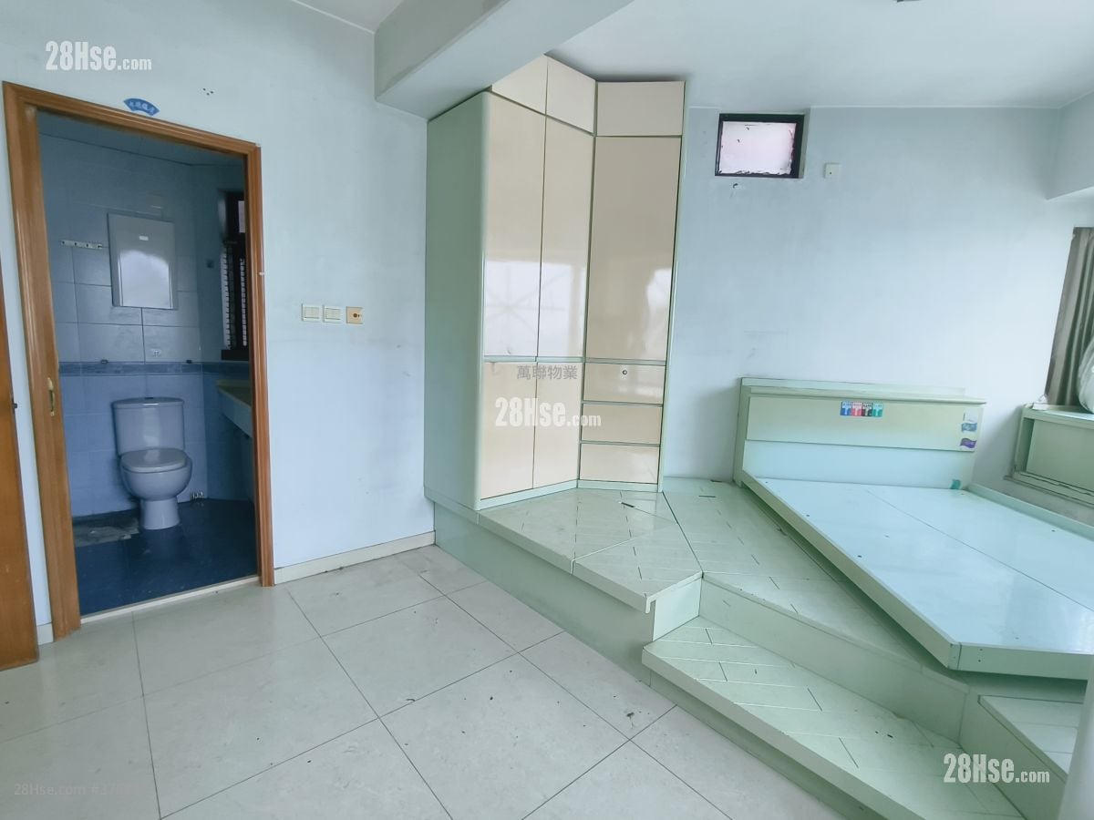 Sunrise Villa Sell 3 Bedrooms , 2 Bathrooms 534 ft²