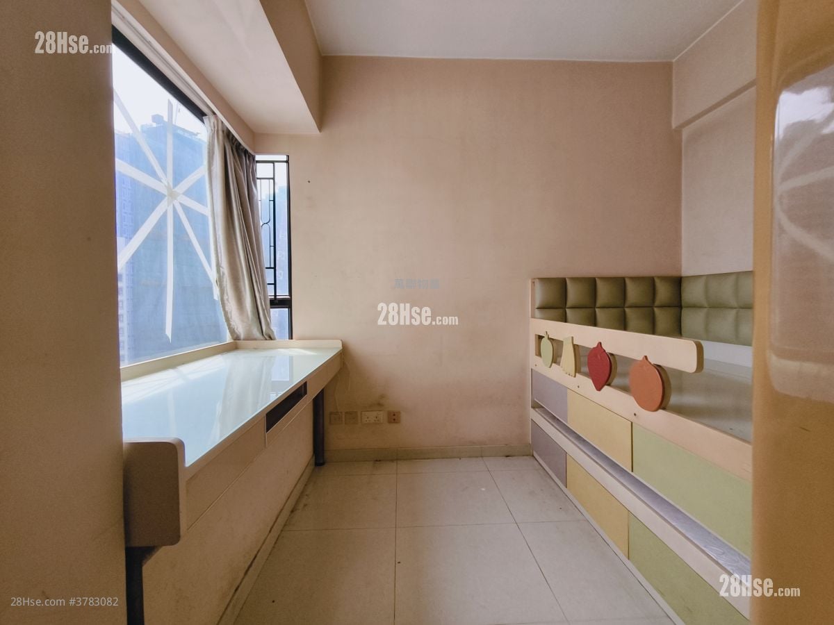 Sunrise Villa Sell 3 Bedrooms , 2 Bathrooms 534 ft²