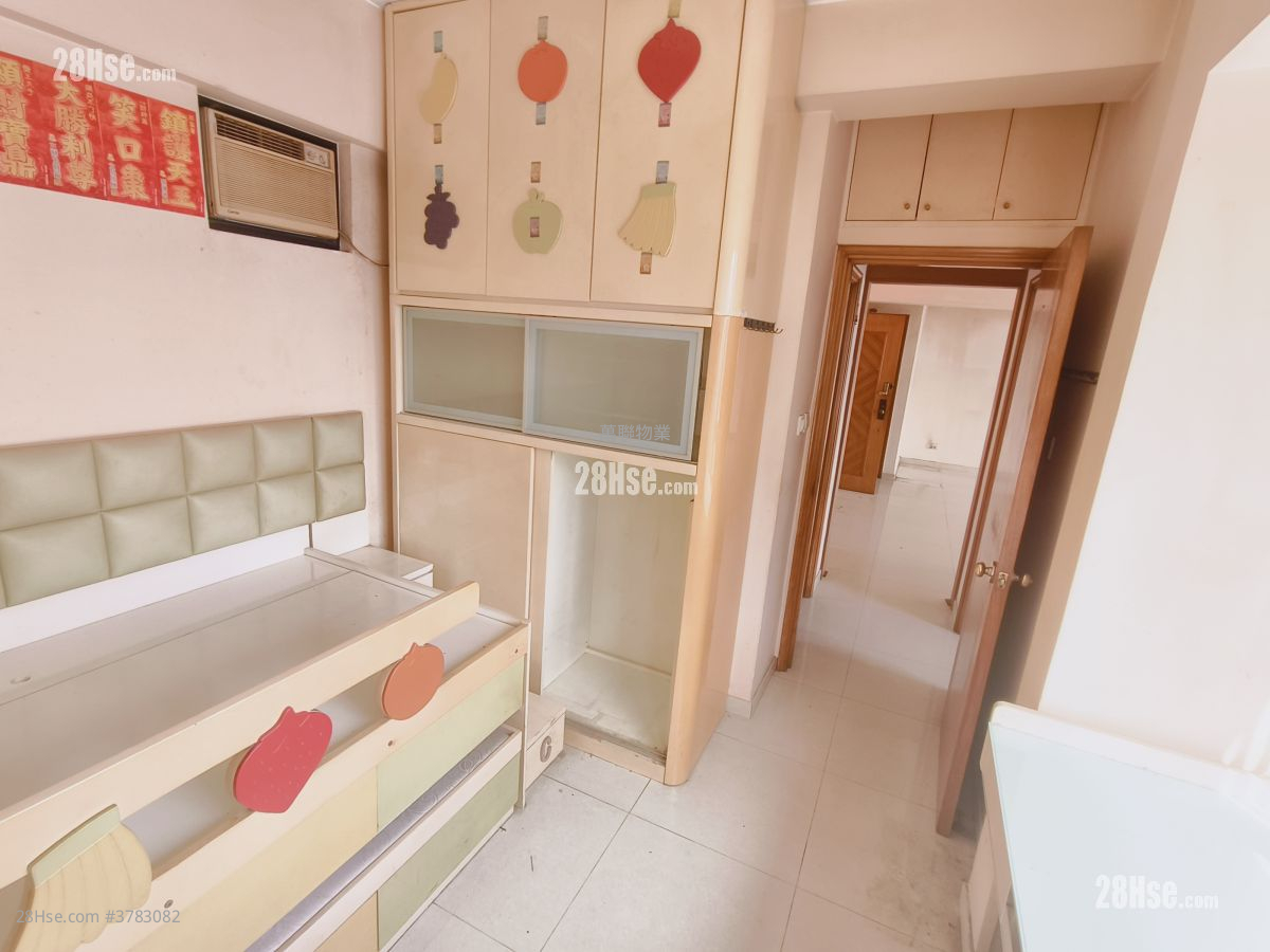 Sunrise Villa Sell 3 Bedrooms , 2 Bathrooms 534 ft²