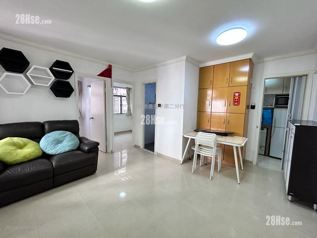 荃湾中心 租盘 2 房 377 平方尺