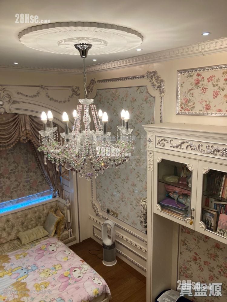 One Mayfair Sell 3 Bedrooms 2,155 ft²