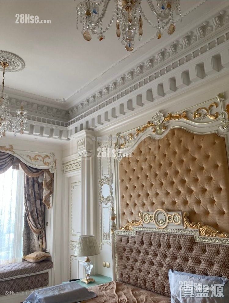 One Mayfair Sell 3 Bedrooms 2,155 ft²