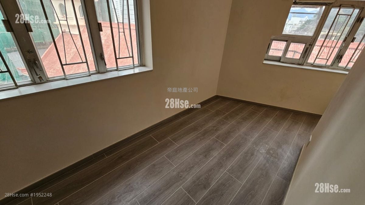 Tung Lo Court Rental 230 ft²