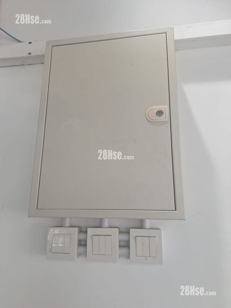 Yip Win Factory Building Rental 500 ft²