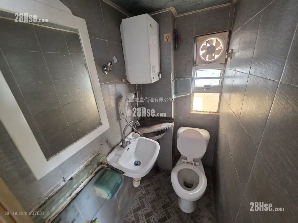 锦华大厦 售盘 2 房 , 2 浴室 345 平方尺