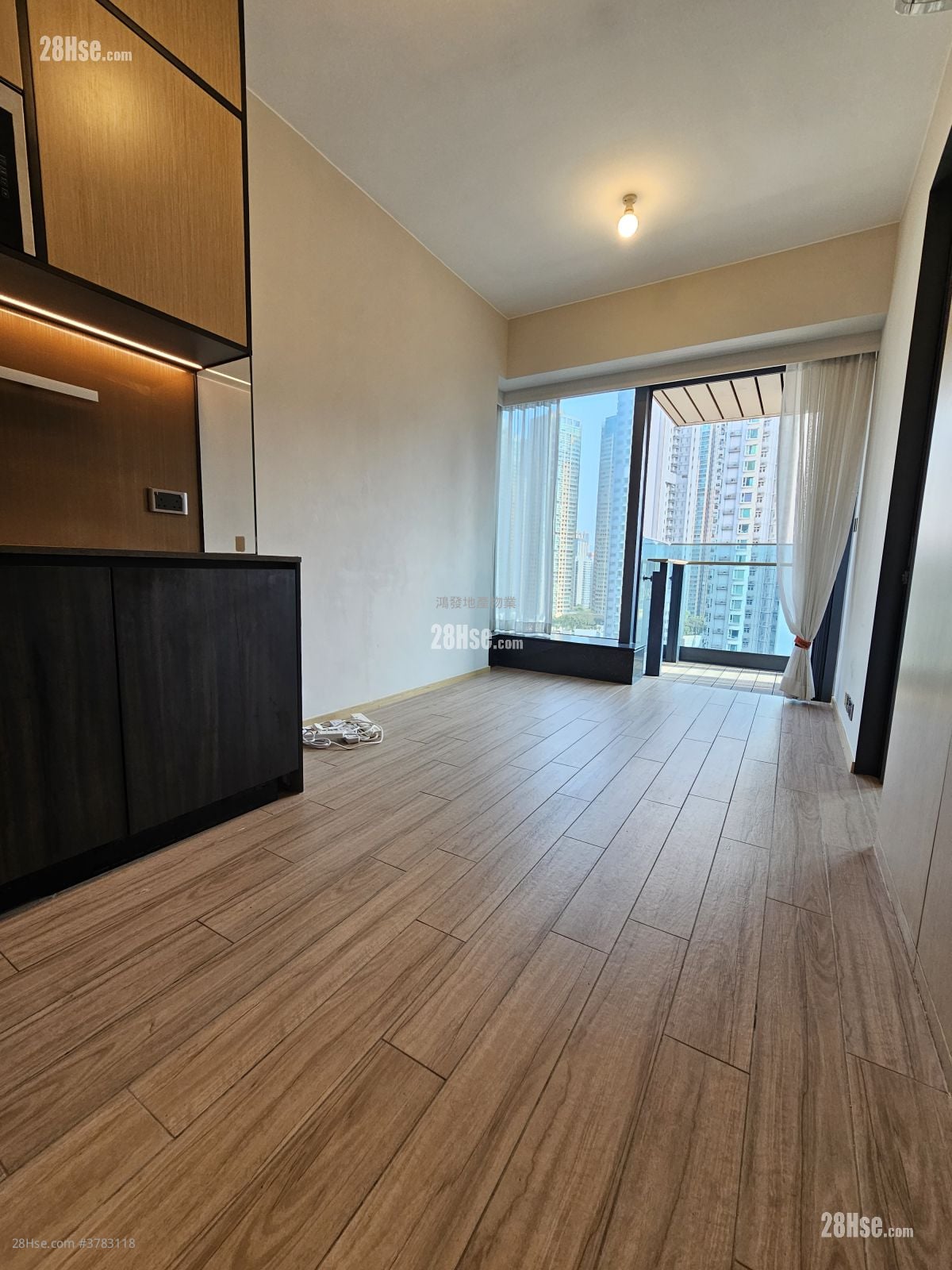 Cetus Square Mile Rental 1 Bedroom , 1 Bathroom 308 ft²