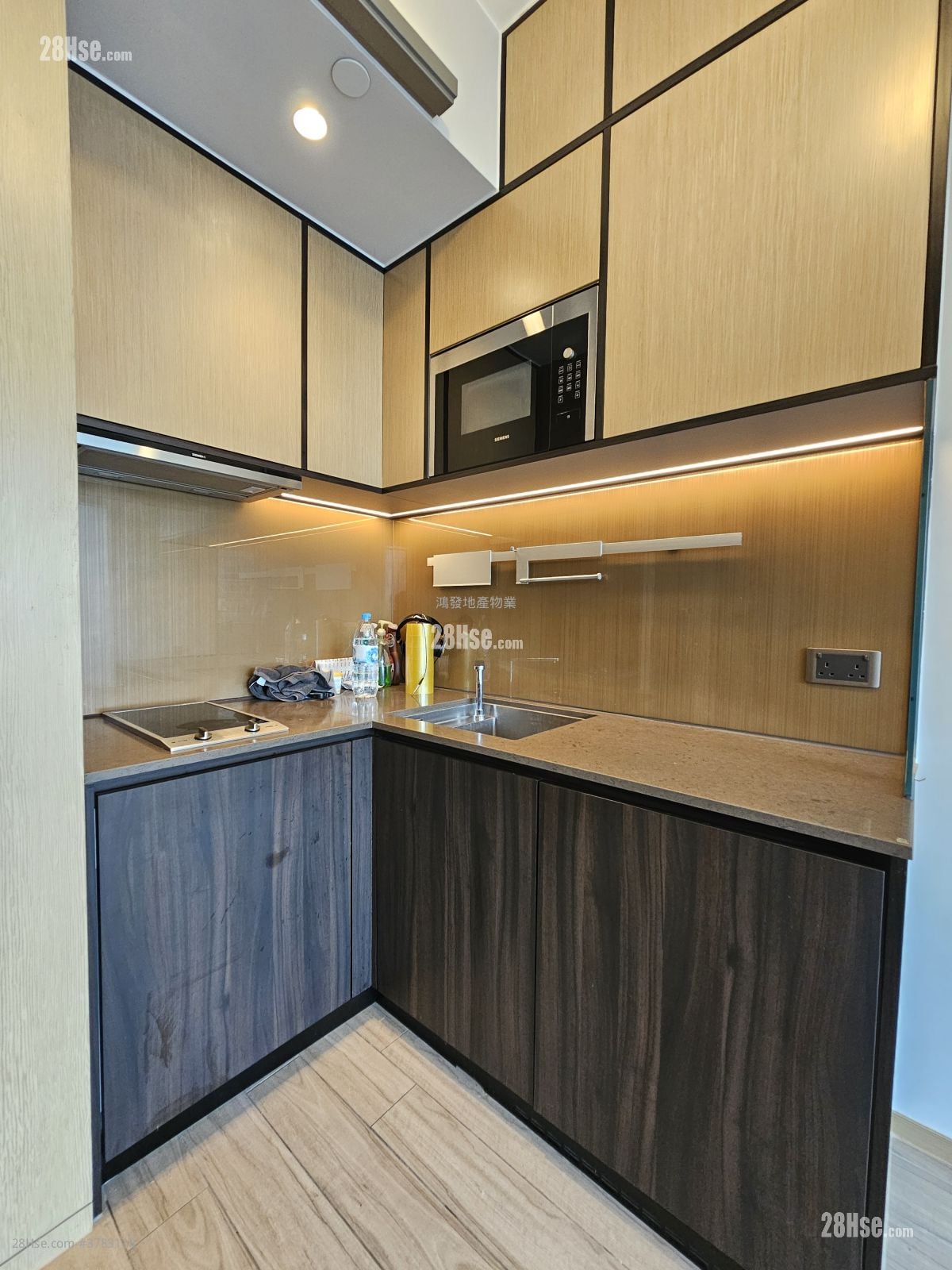 Cetus Square Mile Rental 1 Bedroom , 1 Bathroom 308 ft²