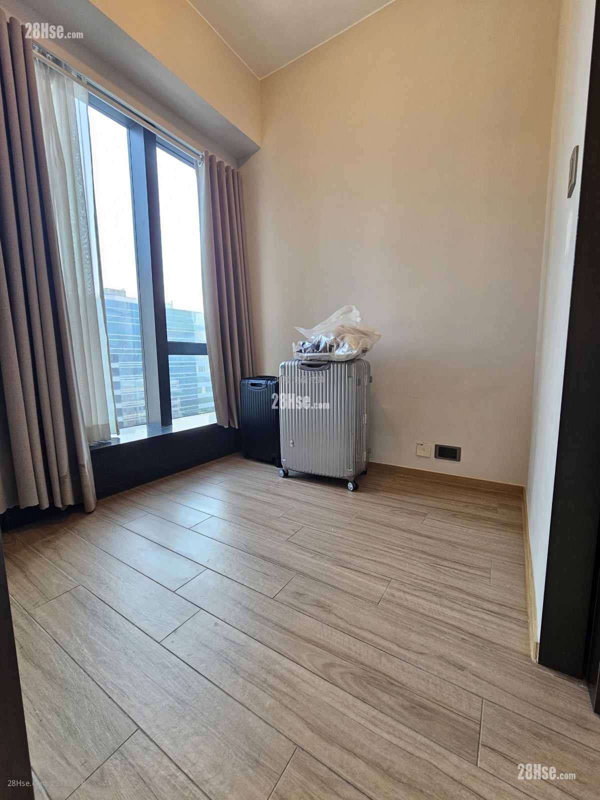 Cetus Square Mile Rental 1 Bedroom , 1 Bathroom 308 ft²