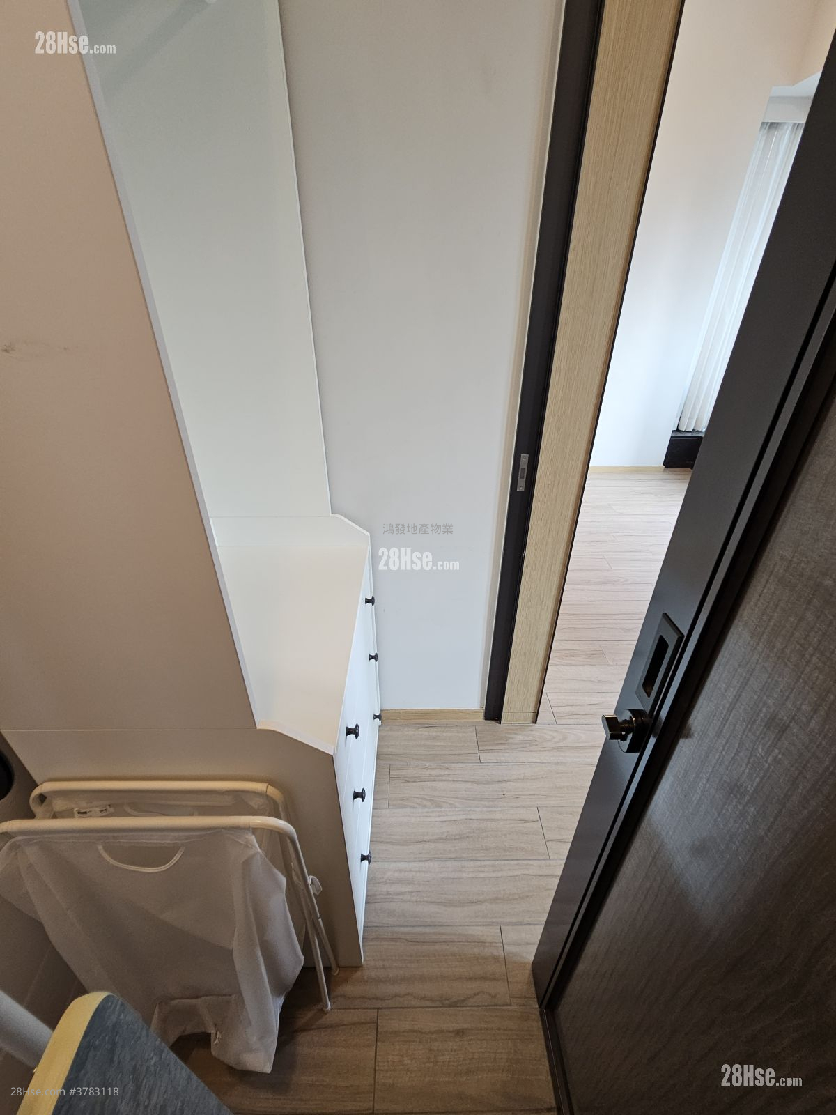 Cetus Square Mile Rental 1 Bedroom , 1 Bathroom 308 ft²