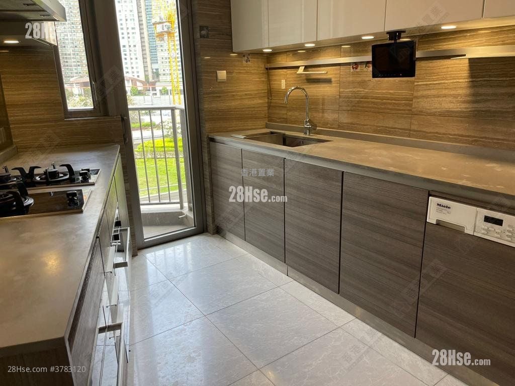 Grand Austin Rental 2 Bedrooms , 2 Bathrooms 580 ft²