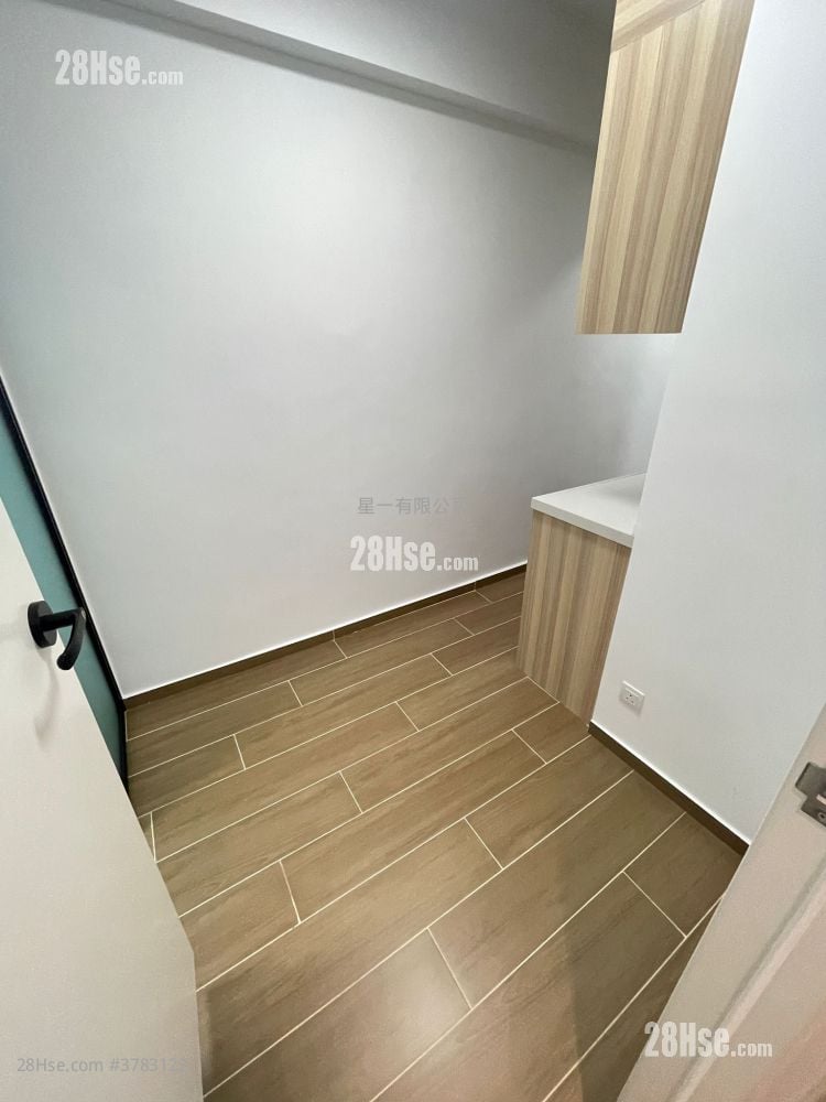 金冠大厦 租盘 2 房 , 1 浴室 160 平方尺