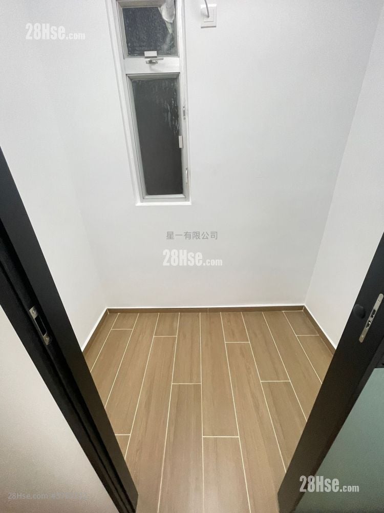 金冠大厦 租盘 2 房 , 1 浴室 160 平方尺