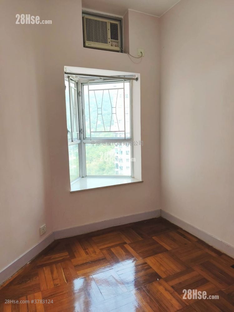 愉景新城 租盘 582 平方尺