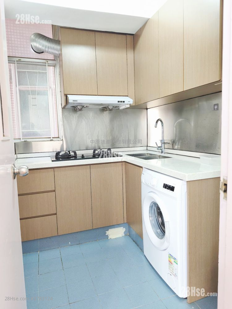 愉景新城 租盘 582 平方尺