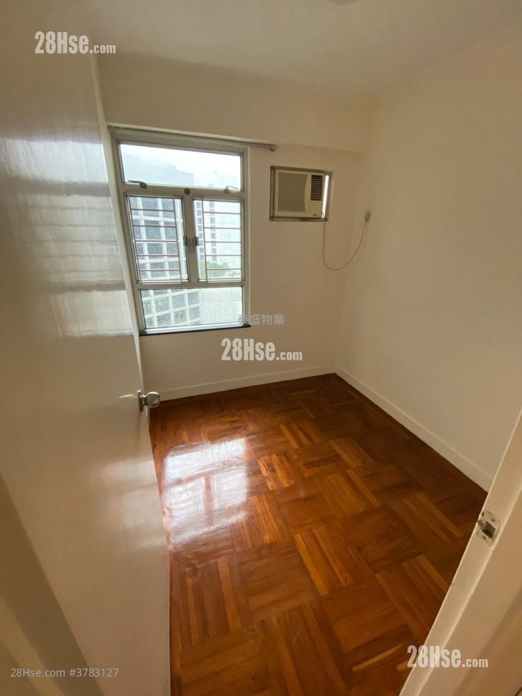 康山花园 租盘 431 平方尺