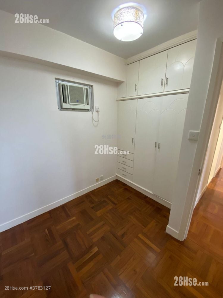 康山花园 租盘 431 平方尺