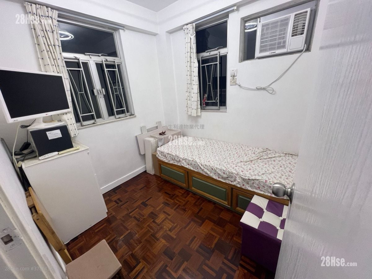 Wyler Garden Sell 2 Bedrooms , 1 Bathroom 336 ft²