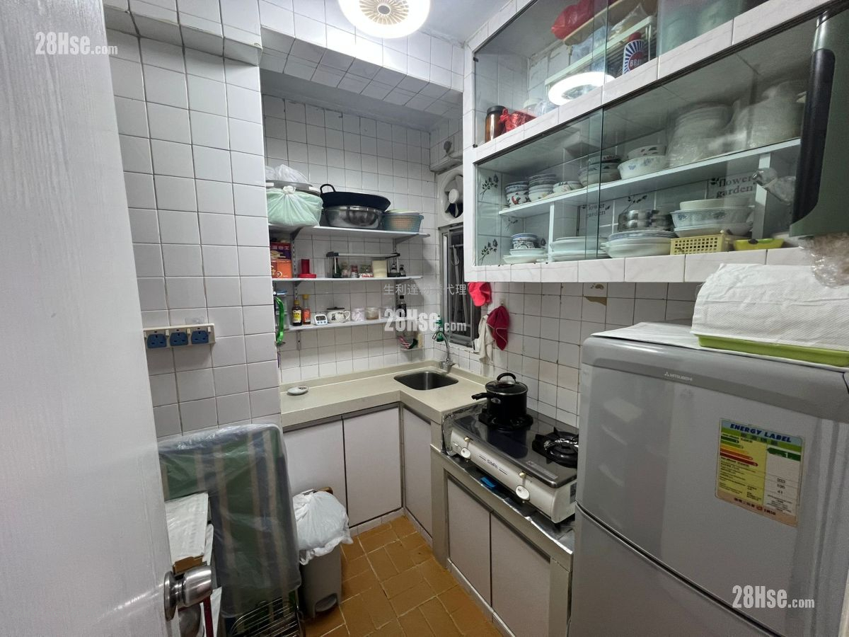 Wyler Garden Sell 2 Bedrooms , 1 Bathroom 336 ft²