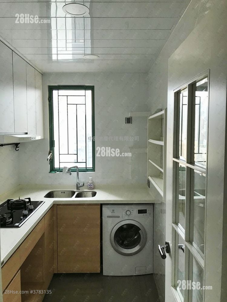 名逸居 售盘 2 房 551 平方尺