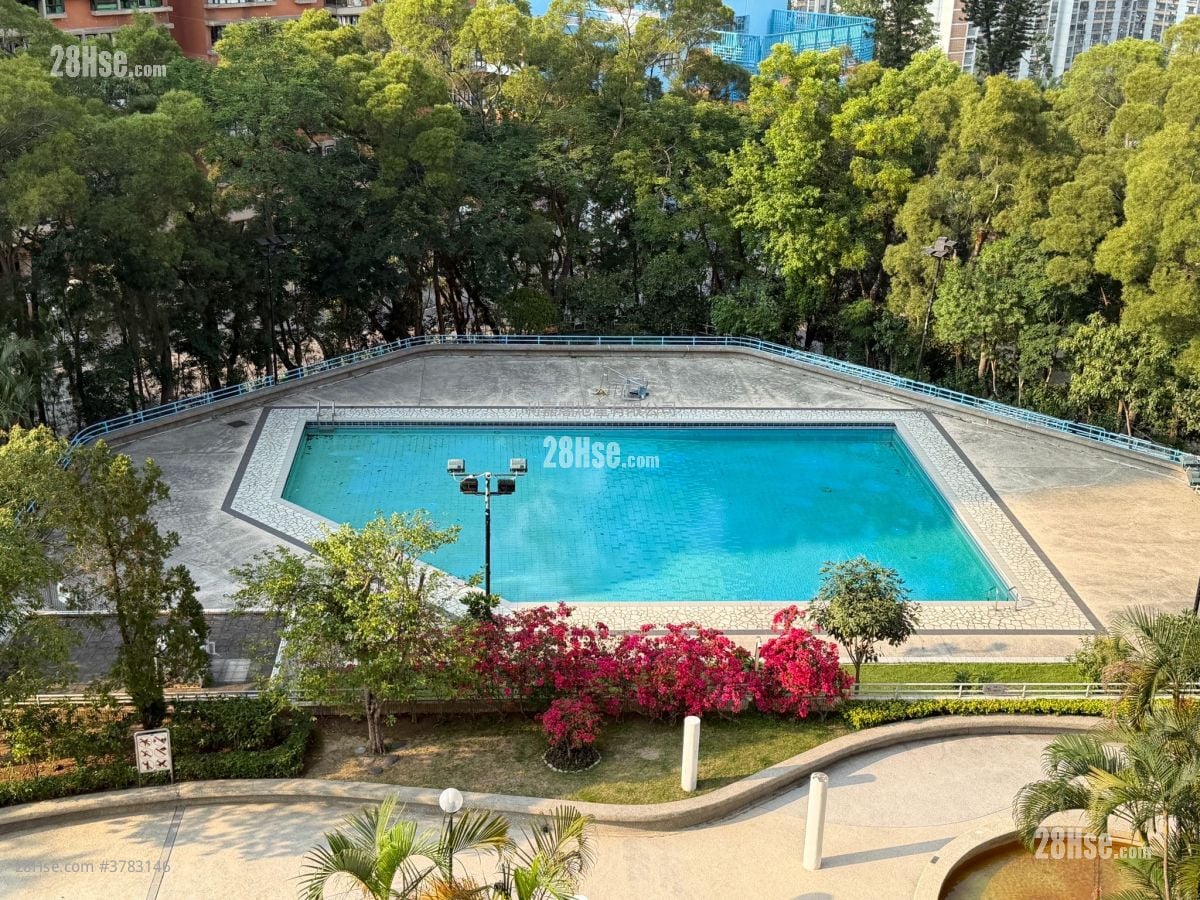 Julimount Garden Sell 3 Bedrooms , 3 Bathrooms 1,592 ft²