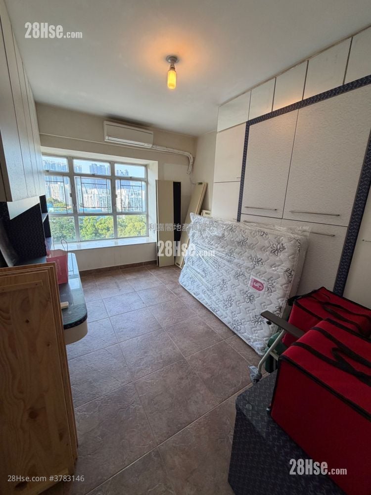 Julimount Garden Sell 3 Bedrooms , 3 Bathrooms 1,592 ft²