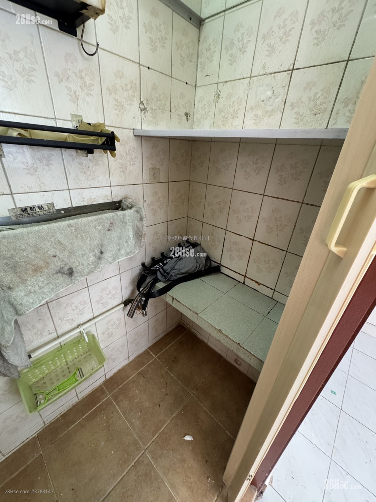 中美楼 售盘 488 平方尺