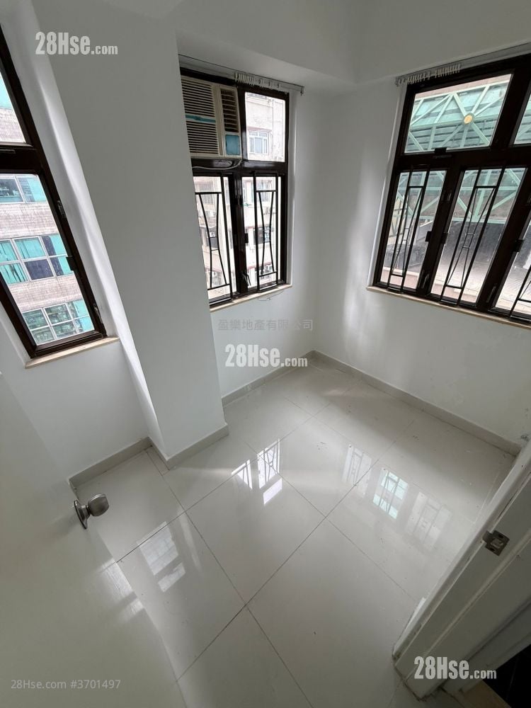 Wilmer Building Sell 1 Bedroom , 1 Bathroom 252 ft²