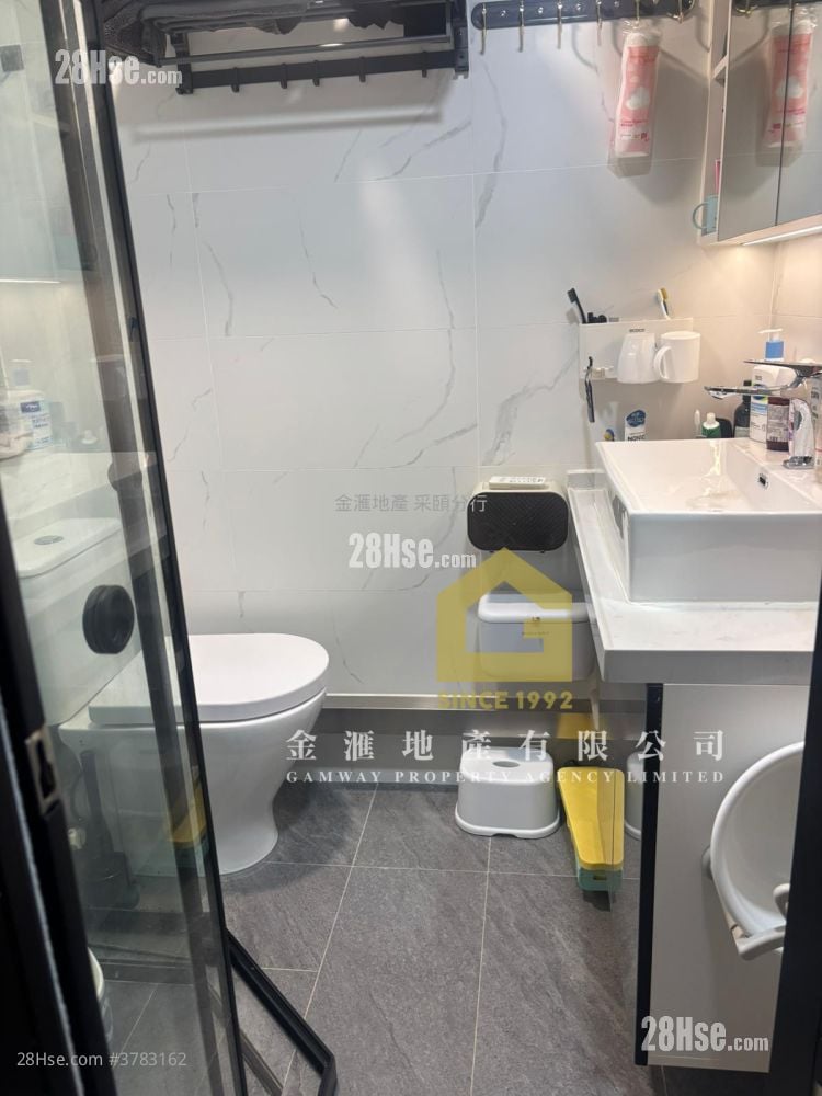 Kai Chuen Court Sell 2 Bedrooms , 1 Bathroom 280 ft²