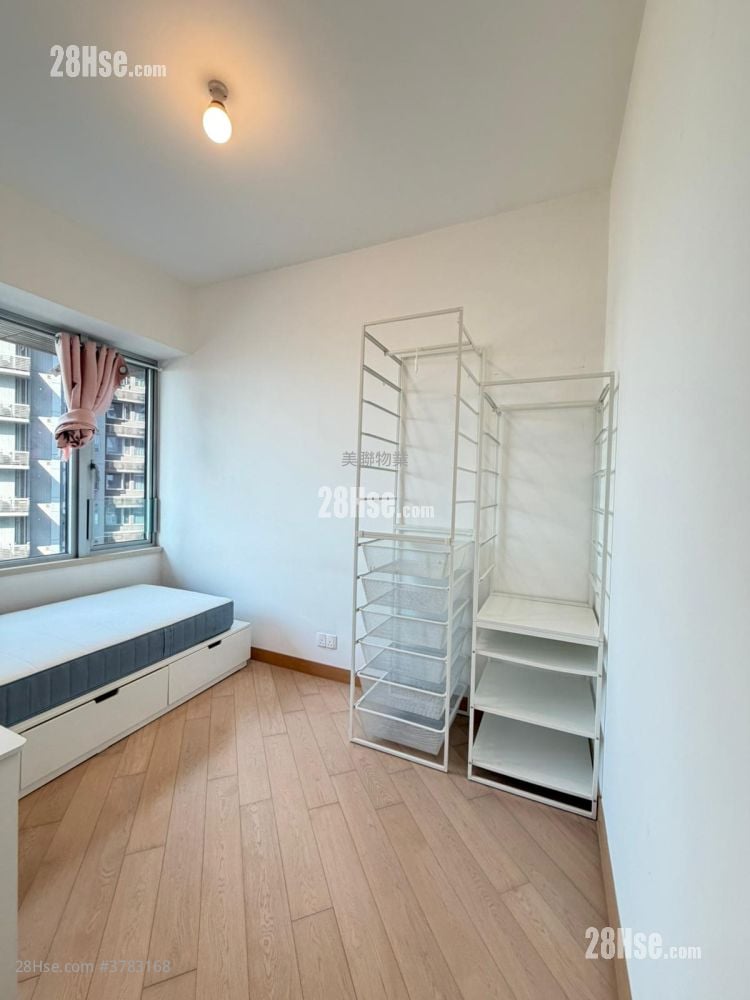 Century Link Rental 2 Bedrooms , 1 Bathroom 463 ft²