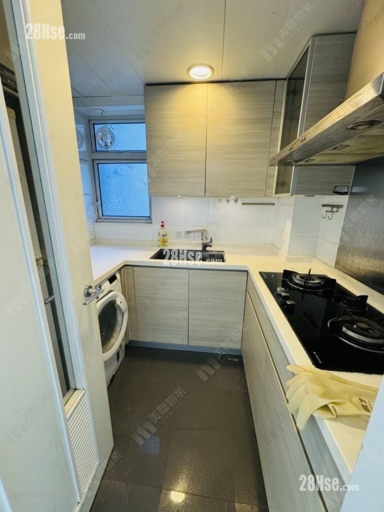 The Beaumount Sell 3 Bedrooms 694 ft²