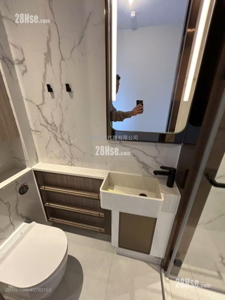 Eight Southpark Rental Studio , 1 Bathroom 200 ft²