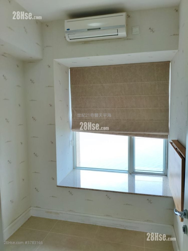 Oceanaire Rental 3 Bedrooms , 2 Bathrooms 797 ft²