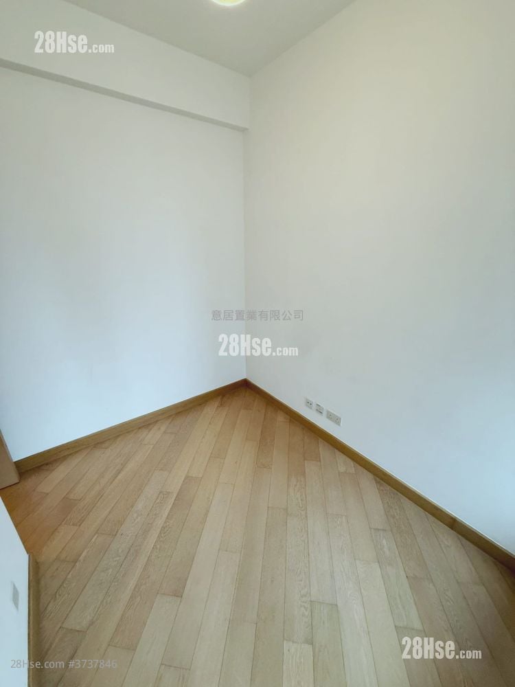 Yoho Midtown Rental 2 Bedrooms , 1 Bathroom 443 ft²